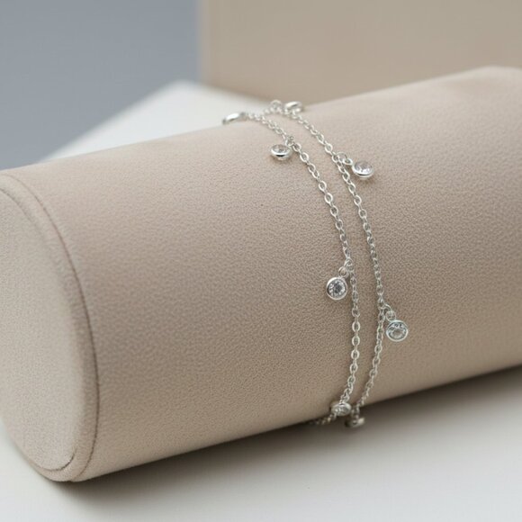 Minimalist Bracelet, Sleek & Modern Design, Women’s Fashion, YC110364-B - Picture 4 of 5